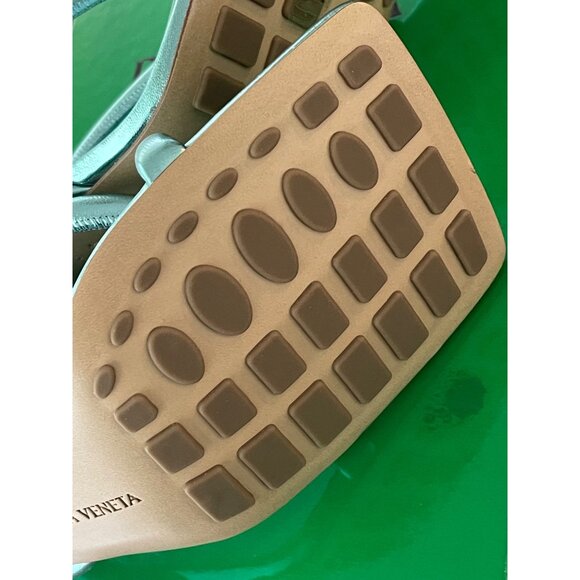 Bottega Vendata Icy Moon 4 Inch Designer Sandal Size 40 - Picture 7 of 11